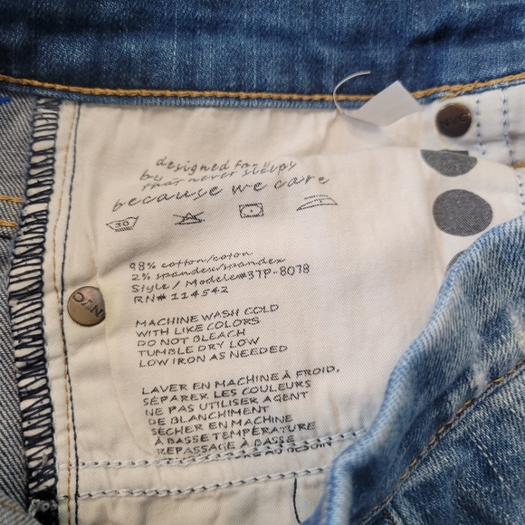 Blank NYC Distressed Fringe Shorts - Picture 9 of 9